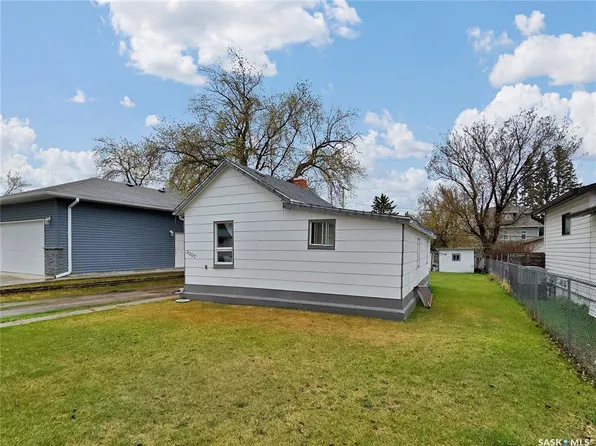 2007 10th STREET, Rosthern, SK S0K 3R0