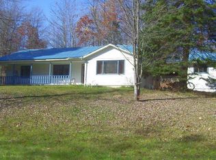 140 Kallas Rd, Saint Marys, PA 15857
