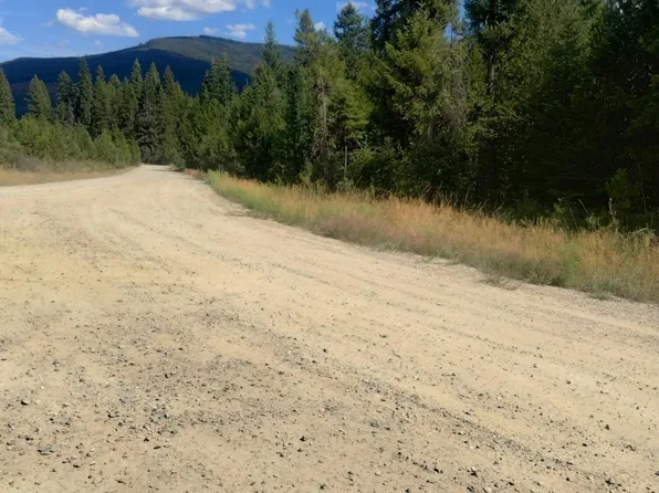 7135 Eastriver Rd, Priest River, ID 83856