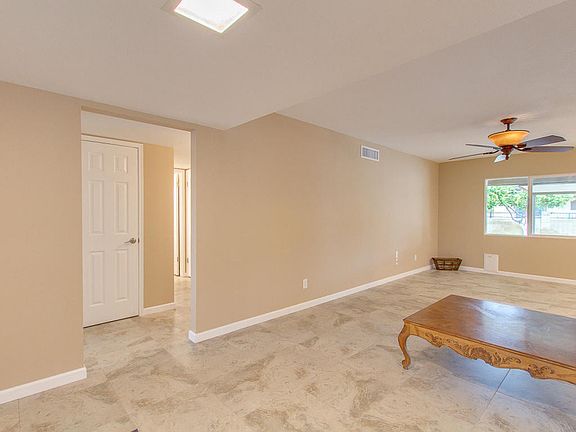 4th image of 1043 S 73rd Pl