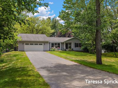16416 James St, Holland, MI, 49424