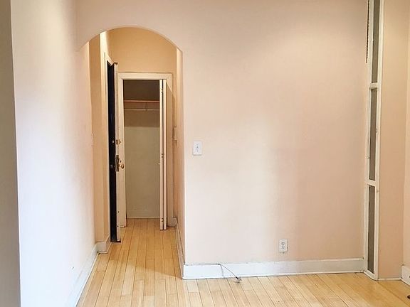 3rd image of 2168 35th St APT 3D