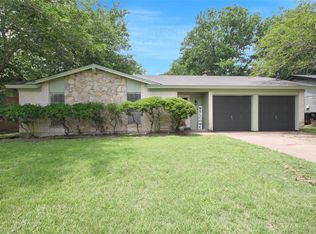 703 N Douglas Ave, Cleburne, TX 76033