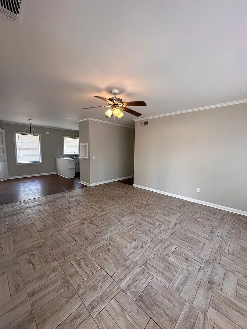 3 Bed 1 Bath Brick House — Photo 4
