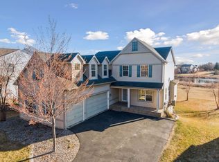 8337 Allegheny Grove Blvd, Victoria, MN 55386