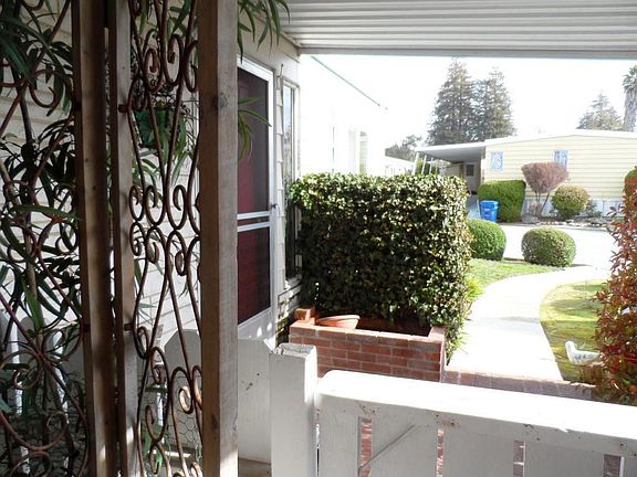 4th image of 69 Trailwood Way #69