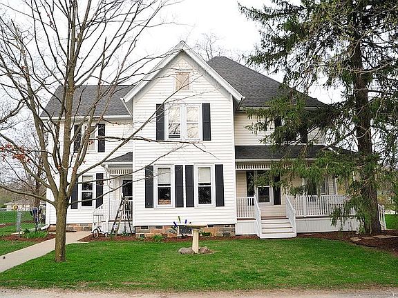 3rd image of 26530 Washington Ave