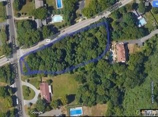 15 Gillette Ave, Bayport, NY 11772