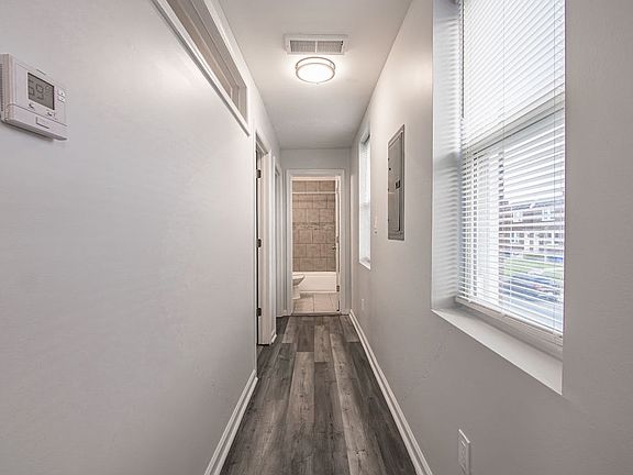 4th image of 5601 Ormes St Floor 2