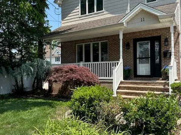 11 Satterlee St, Staten Island, NY 10307