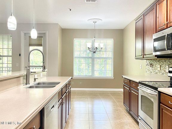 3rd image of 11251 CAMPFIELD Drive #3403
