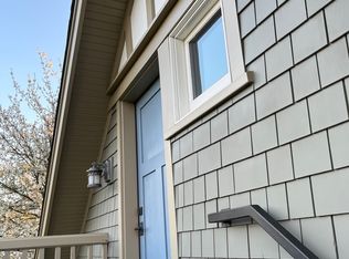 15628 16th Ave SW, Seattle, WA 98166