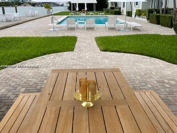 3rd image of 1140 Venetian Way APT 2C