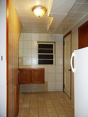 4th image of 18 1st St APT 3