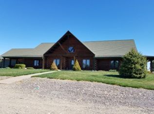 12129 S Hansen Rd, North Platte, NE 69101