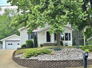 1806 Warren Ave, Jackson, MI 49203