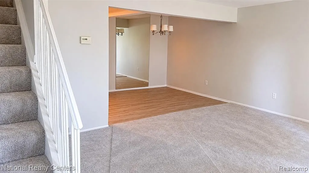 2 bed, 1.5 bath, 1311 sqft, $1,450 — Photo 2