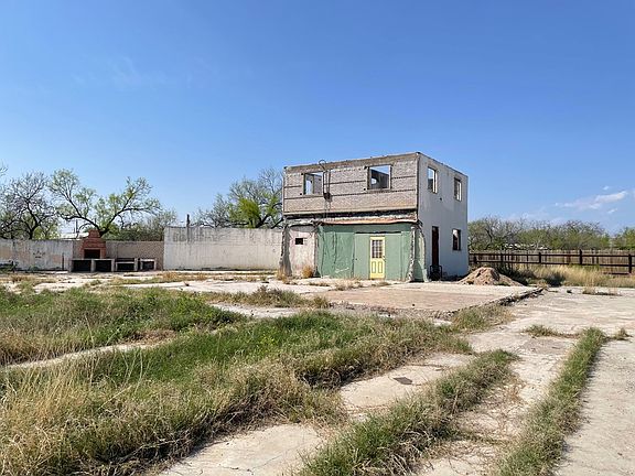 2nd image of 3091 Landin Cir