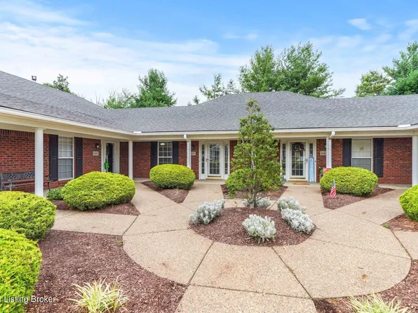 8445 Aspen Glen Way, Louisville, KY 40228