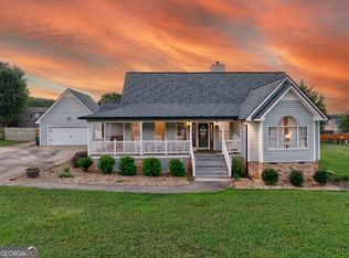 36 Conns Lake Rd SE, Lindale, GA 30147