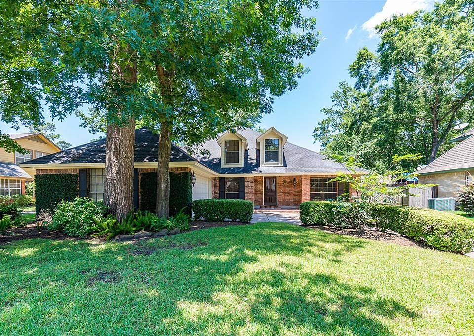 1st image of 3839 Village Oaks Dr