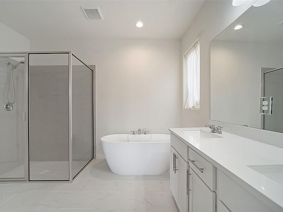 3rd image of 432 Chaste Tree Dr
