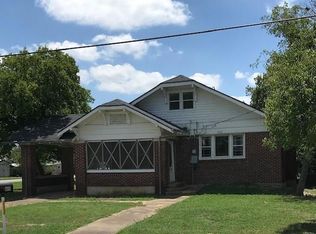 605 S Main St, Venus, TX 76084