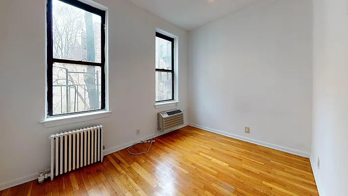 Rented by Bond New York | media 12