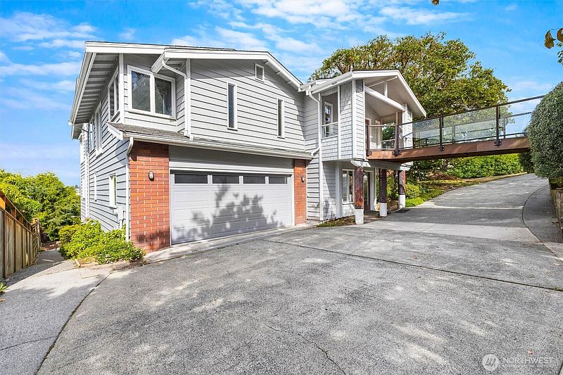 3rd image of 209 Bayside Road