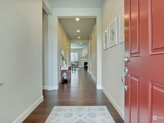 5th image of 13658 196th Avenue E