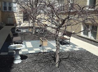 3406 W Foster Ave APT 3B, Chicago, IL 60625