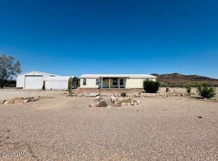 44113 E Perry Dr, Salome, AZ 85348