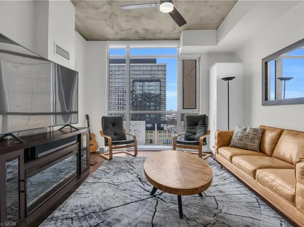 191 King St S #803, Waterloo, ON N2J 1R1