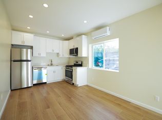 6734 1/2 N Tampa Ave, Reseda, CA 91335