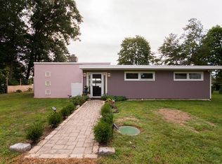128 Sawdy Pond Rd, Fall River, MA 02721