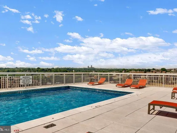 1260 21st St NW APT 1000, Washington, DC 20036