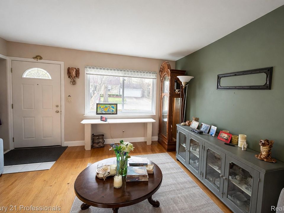 406 Woodlawn Ave, photo 7
