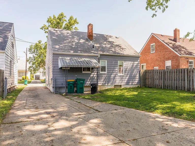 14416 Krems Ave — Photo 31