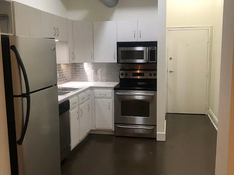 408 S Front St #306 — Photo 6