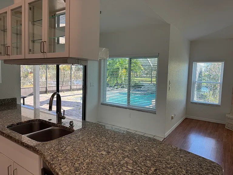 317 Lanternback Island Dr — Photo 14