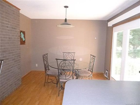 4th image of 739 Dogwood Ln
