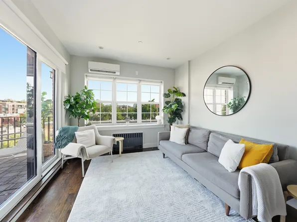 171 Lexington Avenue image 1 of 16
