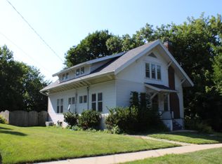 230 N 4th St, Delavan, WI 53115