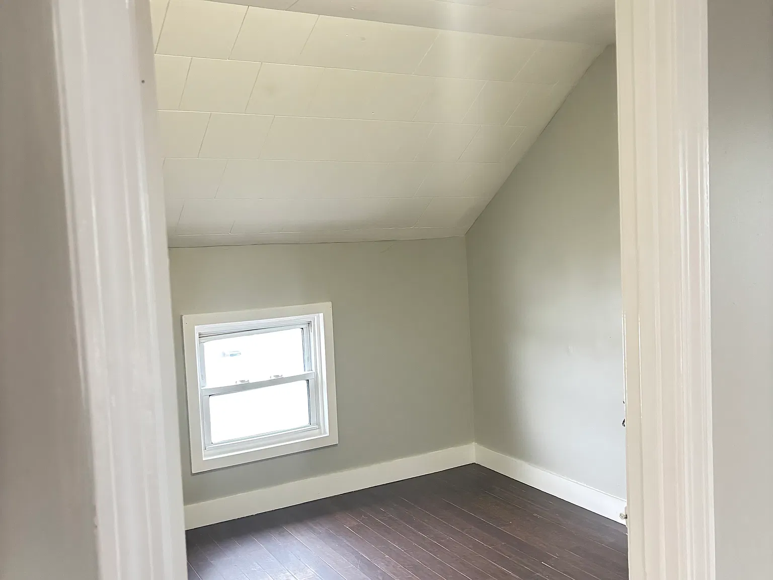 3 bed, 1700 sqft, $1,800 — Photo 2