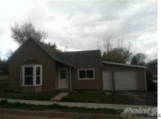 742 9th St, Evanston, WY 82930