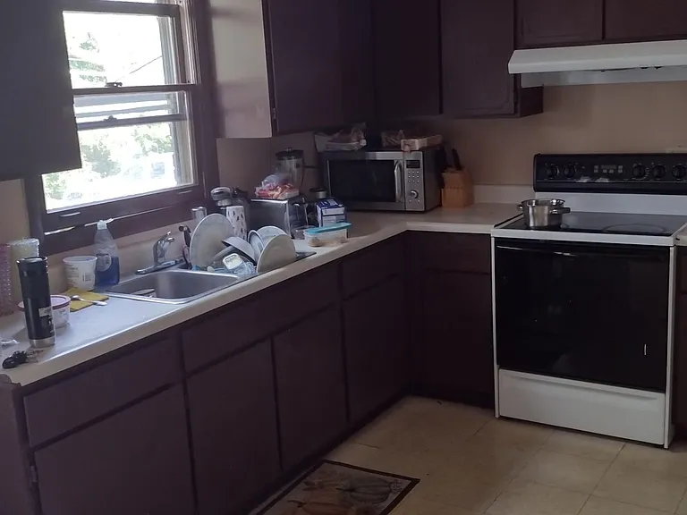 1114 Ash Dr — Photo 6
