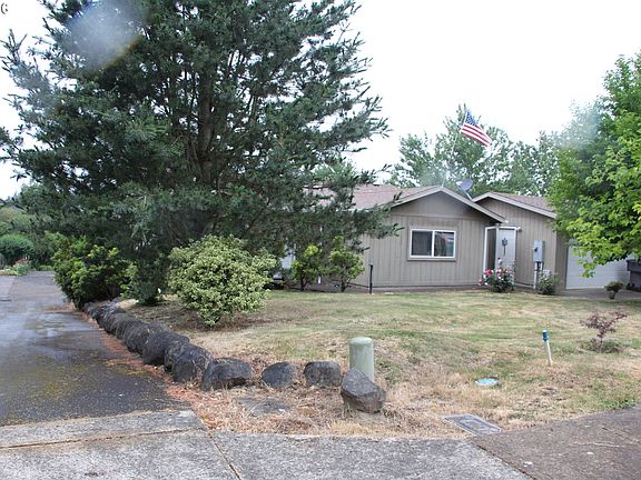 2nd image of 952 N Adams St