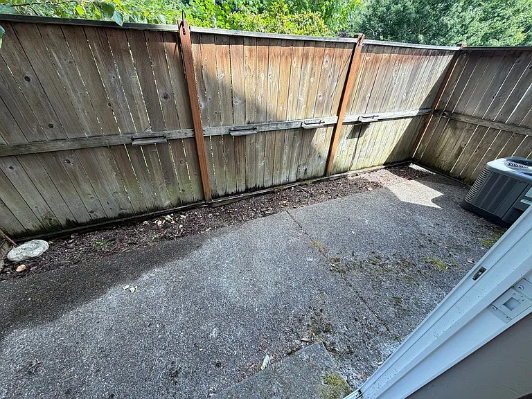 10460 SW Wilsonville Rd #6 — Photo 20