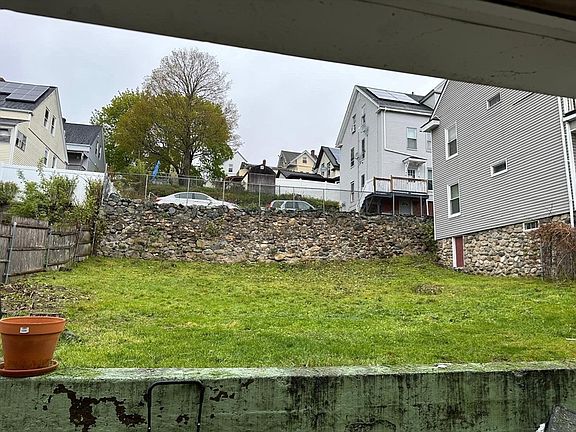 3rd image of 455 Washington St