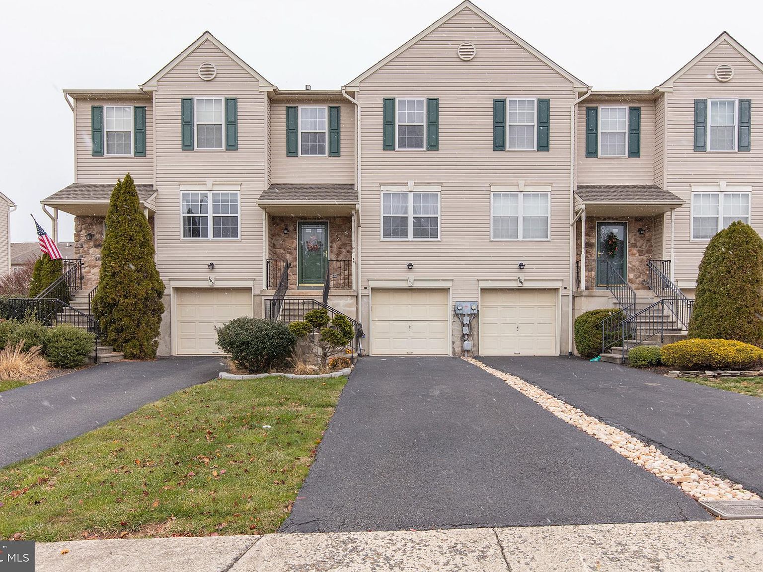 163 Strawberry Ln, Perkasie, PA 18944 Zillow